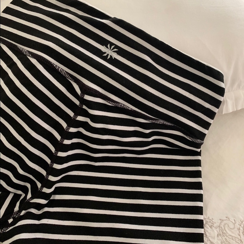 Athleta Stripped cropped  Leggings
